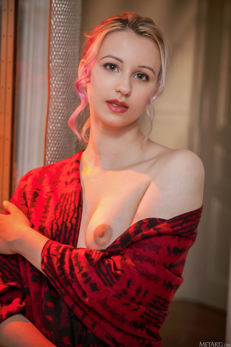 Ника, 30